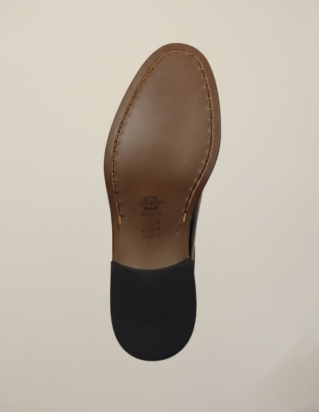 Dettaglio suola Scarpe uomo lucide con dettagli glitter