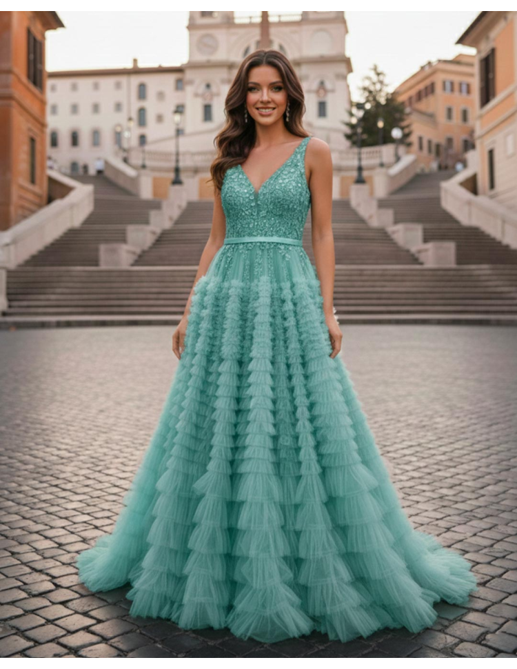Abito da Cerimonia principesco con gonna a balze in tulle e corpetto in pizzo verde