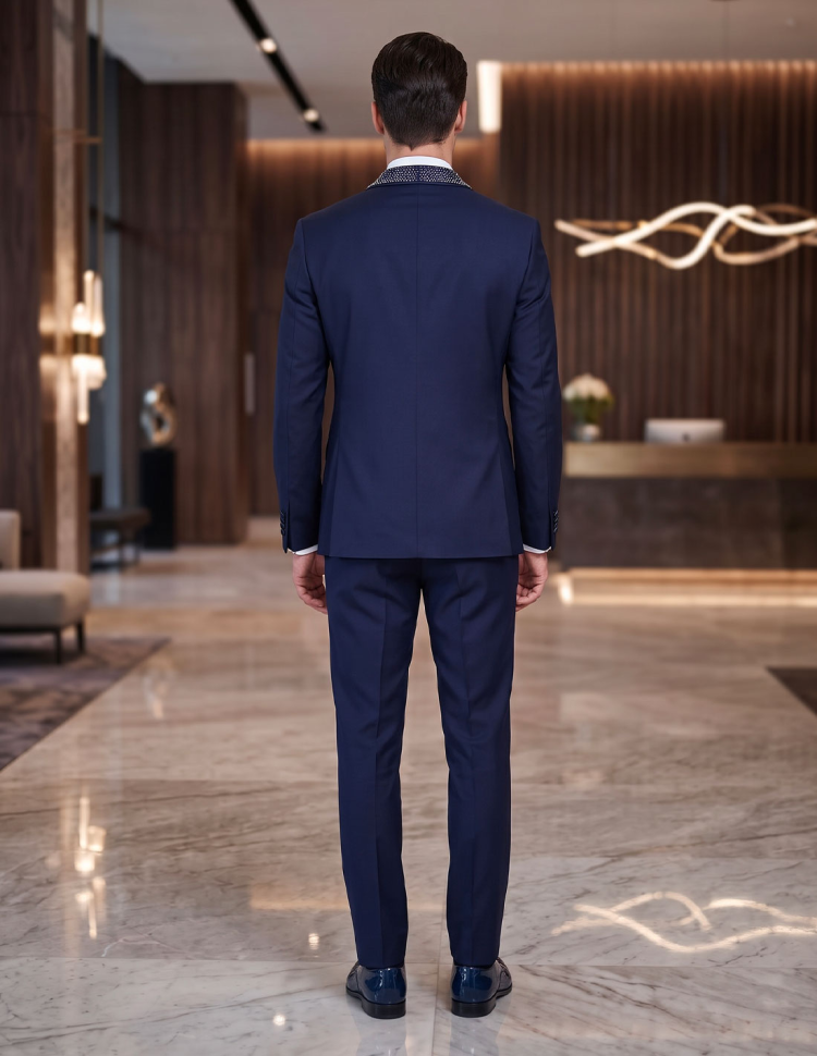 Smoking uomo con strass su bavero