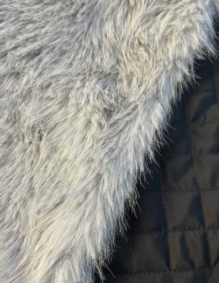 Dettaglio fodera interna pelliccia argento